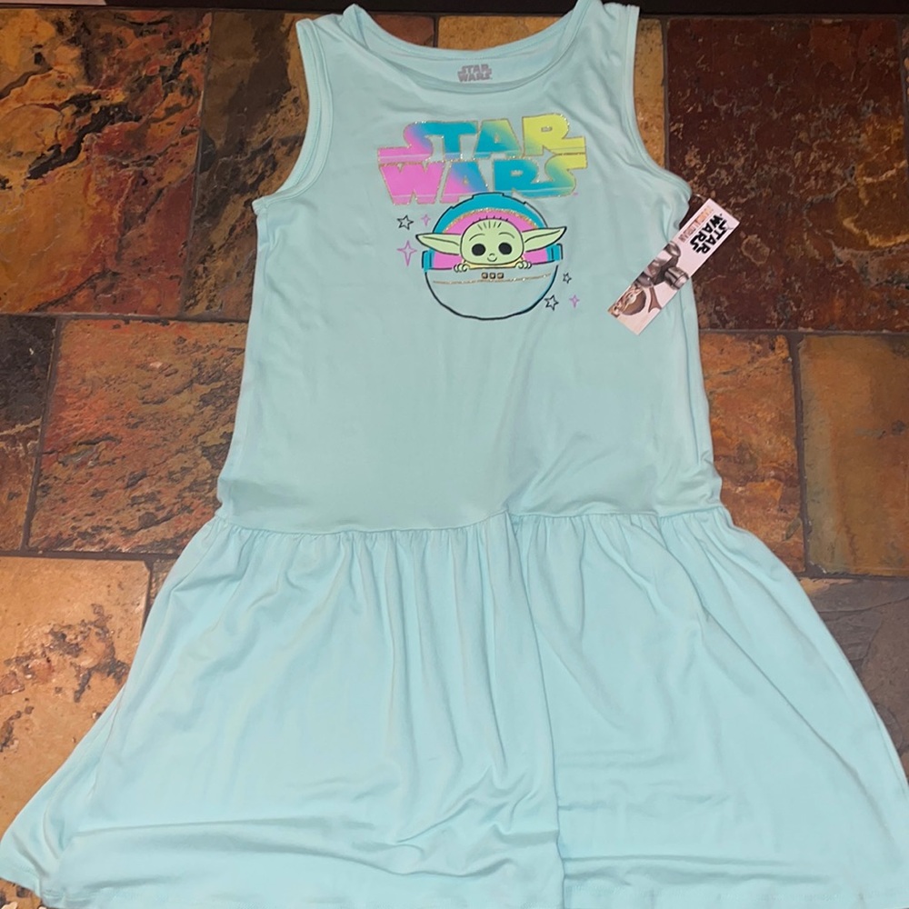 *nwt* Girls Star Wars dress (528)